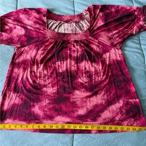 LuLaRoe Pink Tie-Dye Short Sleeve Top